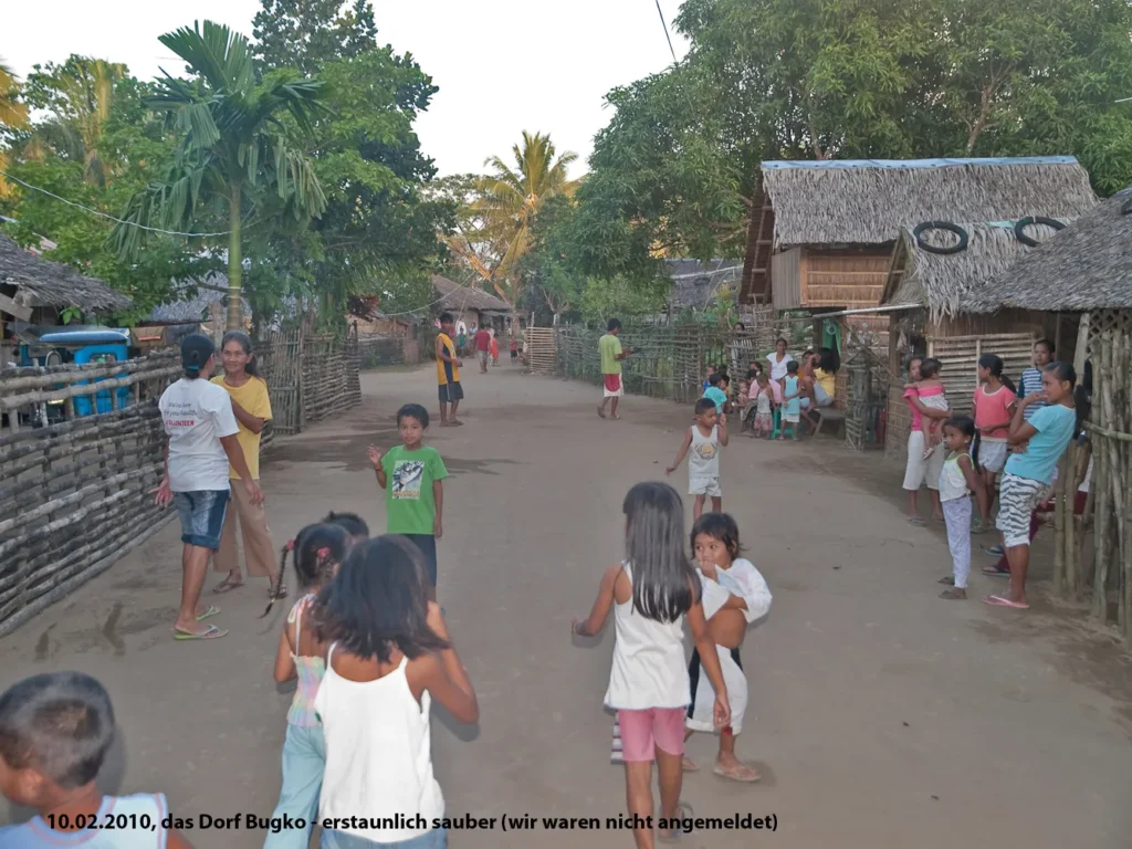 1308-Philippinen_2010-Bugko